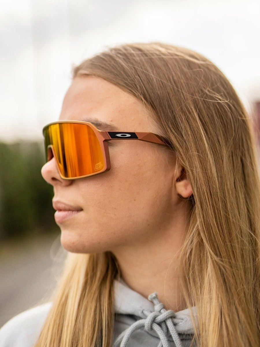 Oakley Sutro Troy Lee Design Ltd - Gold 7 Oakley Sutro Troy Lee Design Ltd - Gold – Image 5