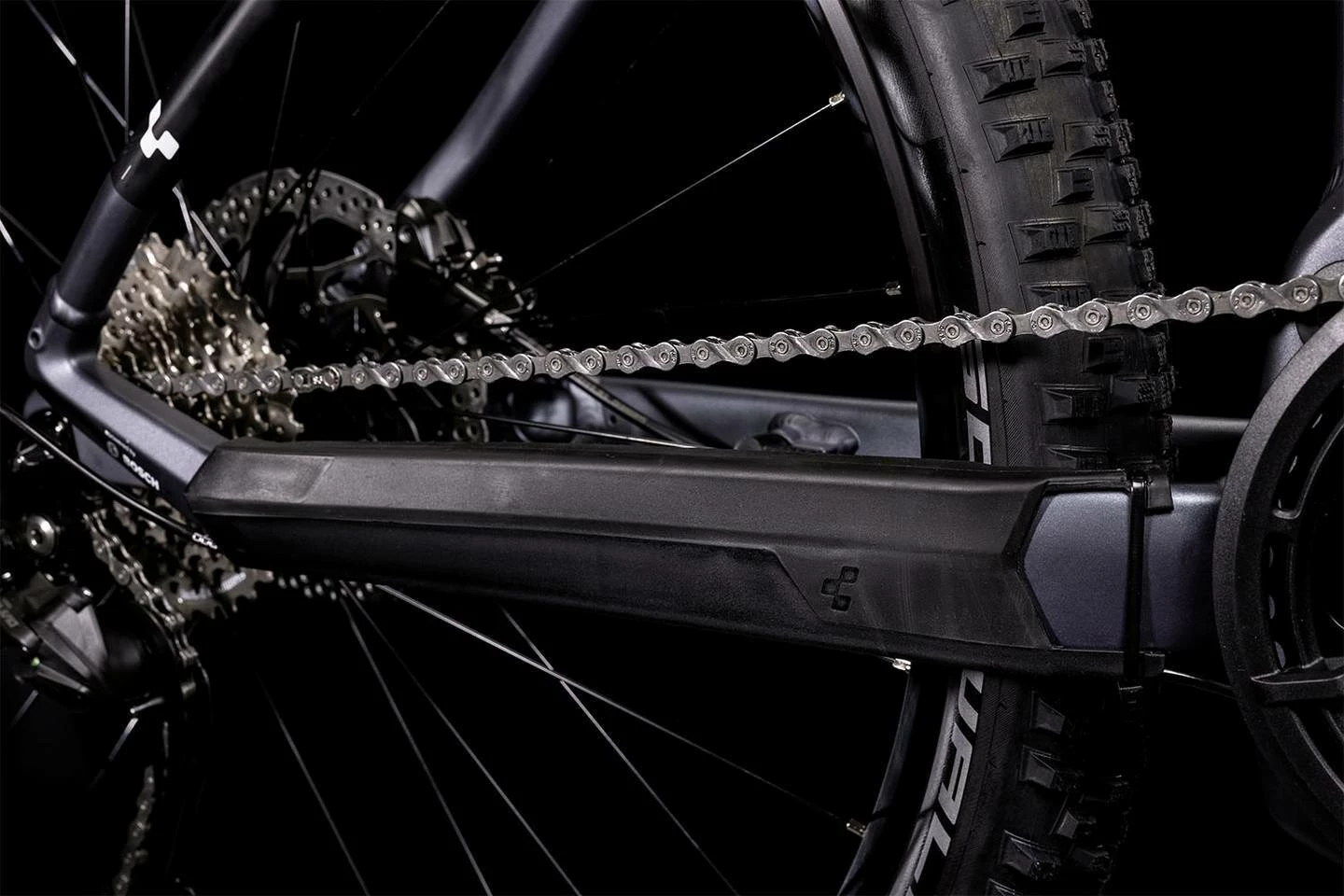 Cube Reaction Hybrid Performance 500 Metallicgrey'n'white 4 Cube Reaction Hybrid Performance 500 Metallicgrey'n'white – Image 2