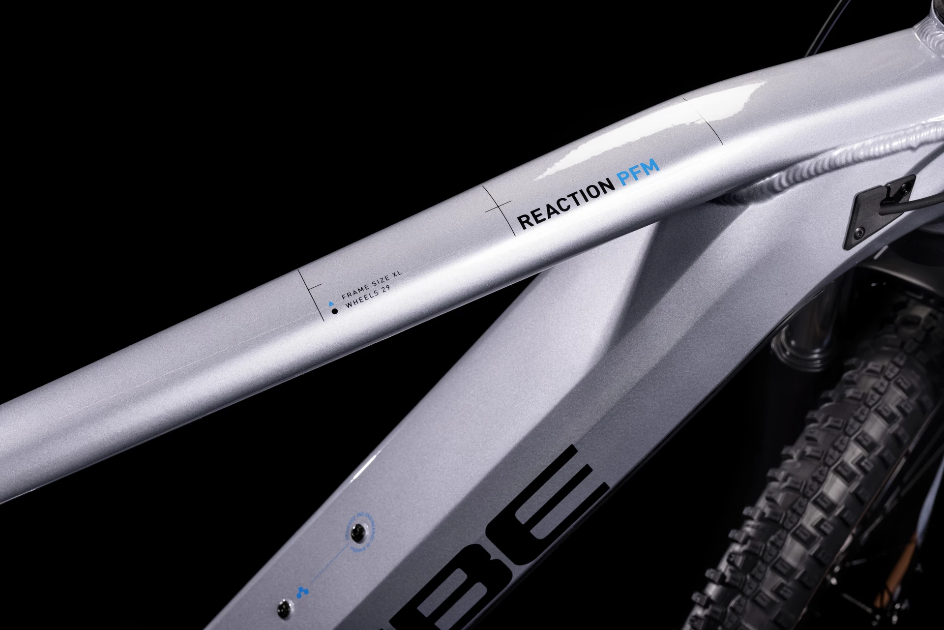 Cube Reaction Hybrid Performance 500 Polarsilver'n'blue 8 Cube Reaction Hybrid Performance 500 Polarsilver'n'blue – Image 6